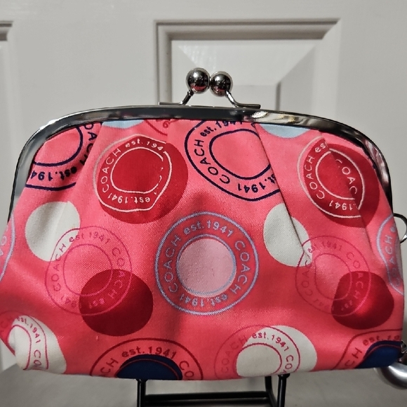 Coach EUC Kisslock Large Pink Satin - Picture 1 of 7